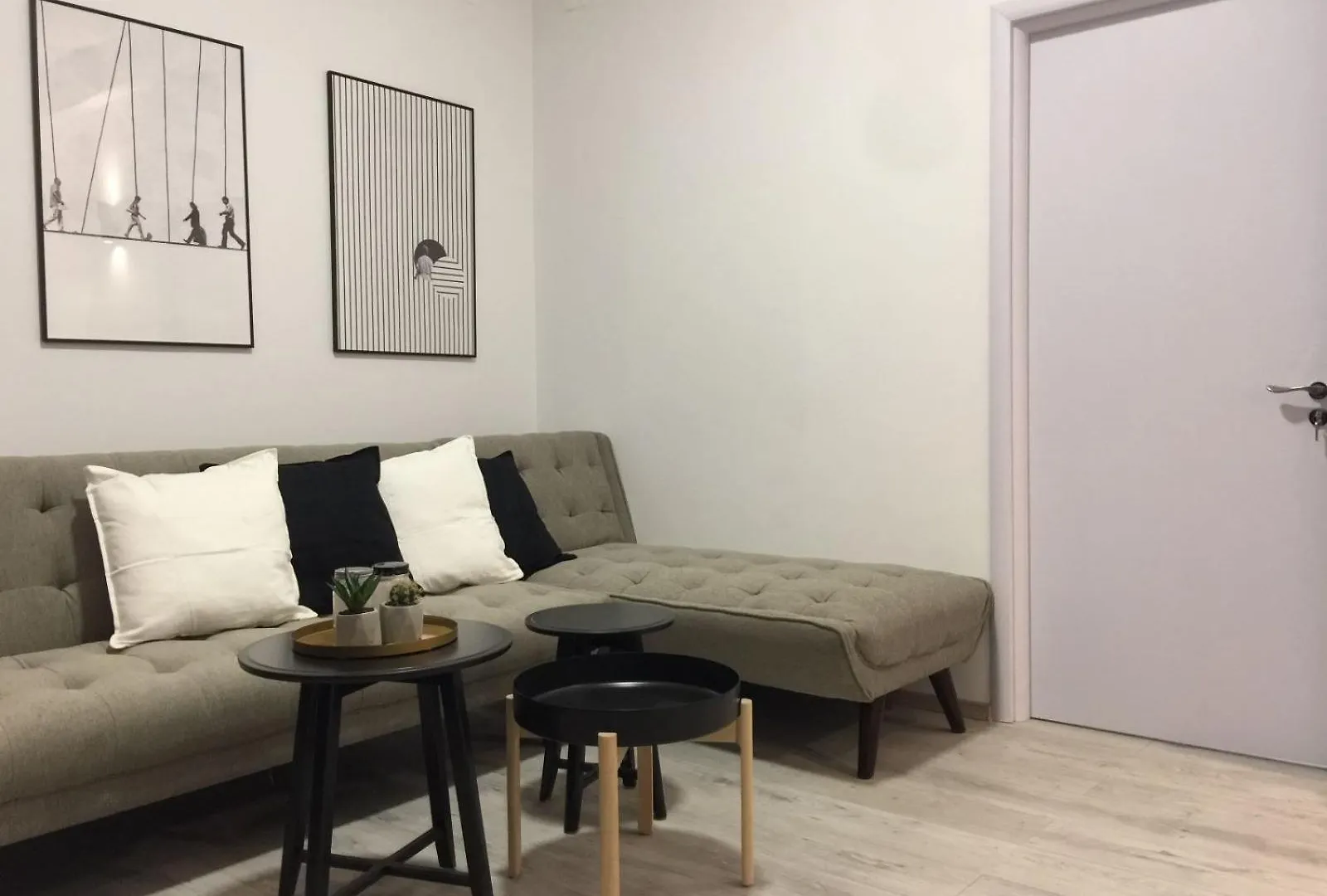 Riko'S Apartment Bucharest